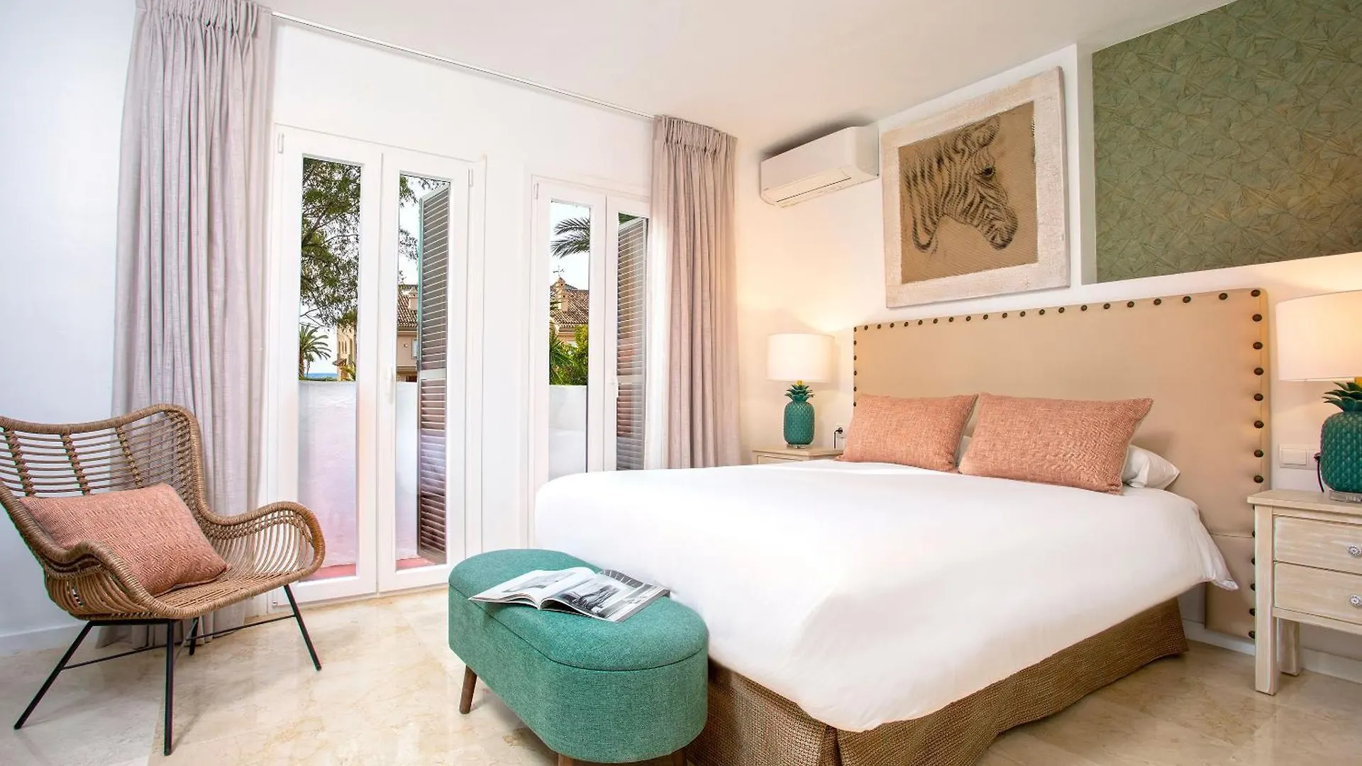Holiday home Genteel Home Laguna Beach Estepona
