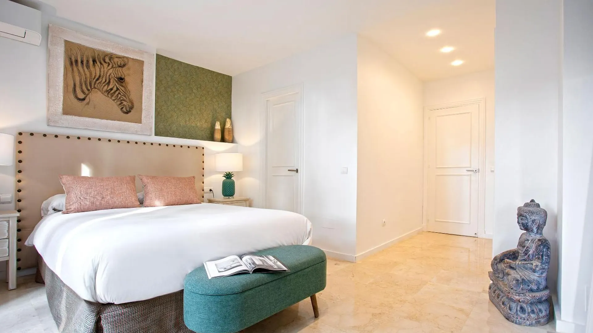 Genteel Home Laguna Beach Estepona