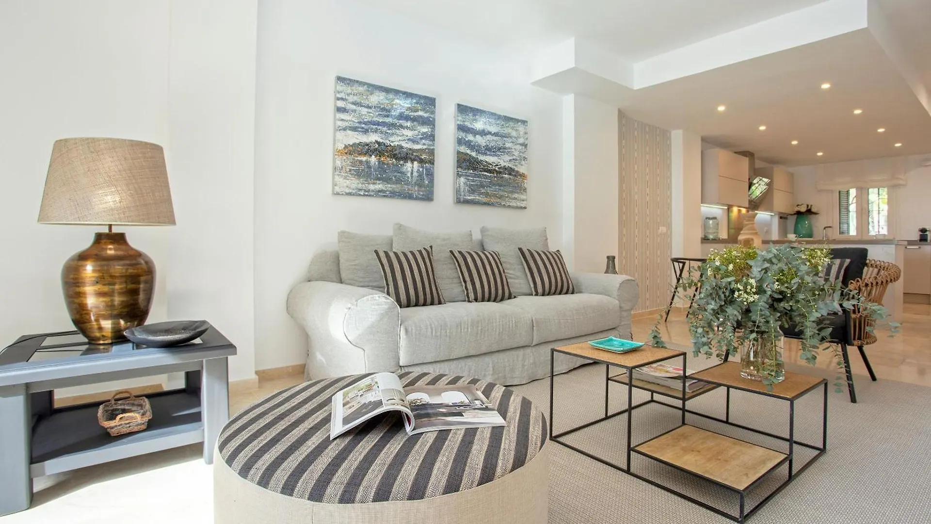 Genteel Home Laguna Beach Estepona Holiday home